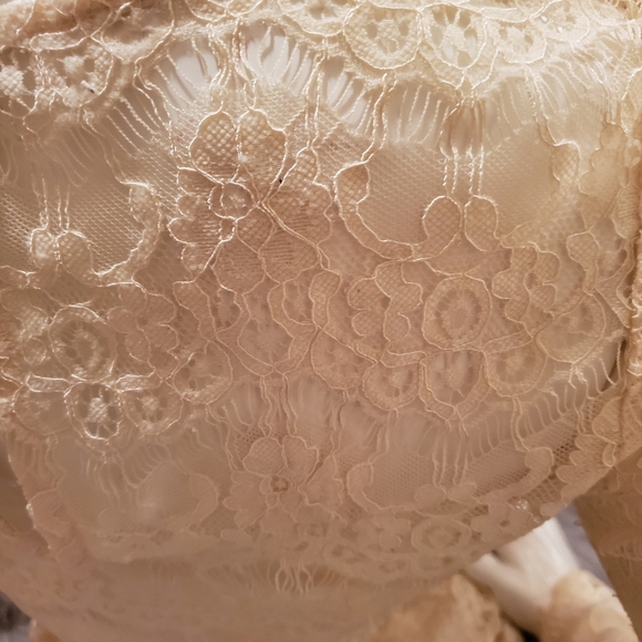 Cream Lace long sleeve blouse - Picture 4 of 5